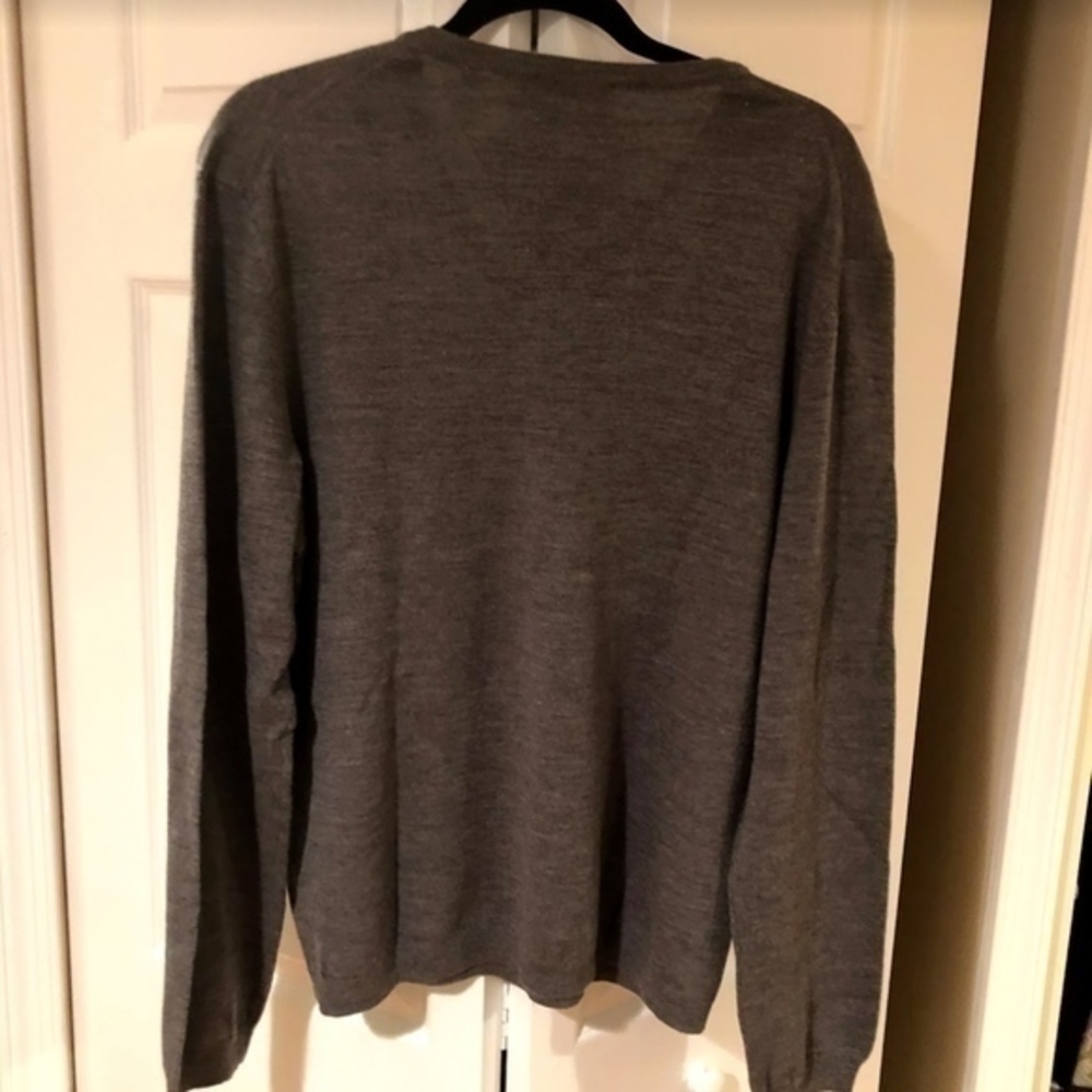 Calvin Klein Sweater - Picture 2 of 3